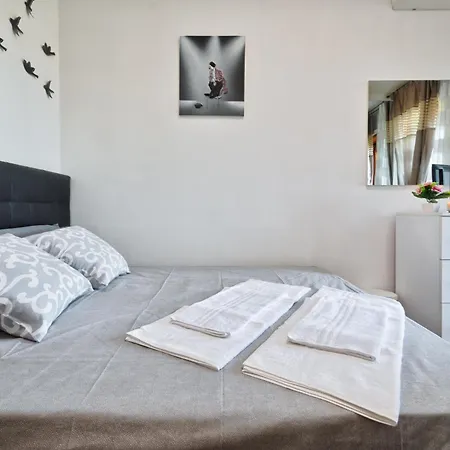 Apt Venice City Guest house