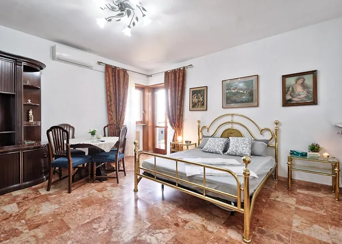 Apt Venice City Pensionat